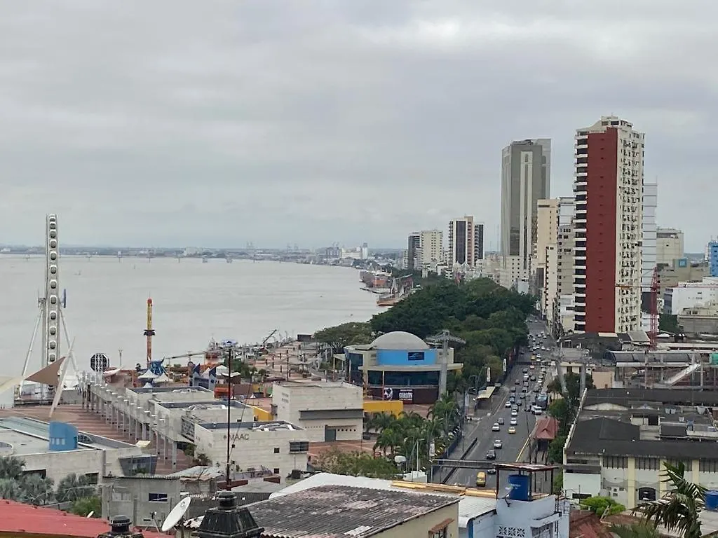 Daire Puerto Santa Ana, Suite Con Vista Al Rio Guayaquil